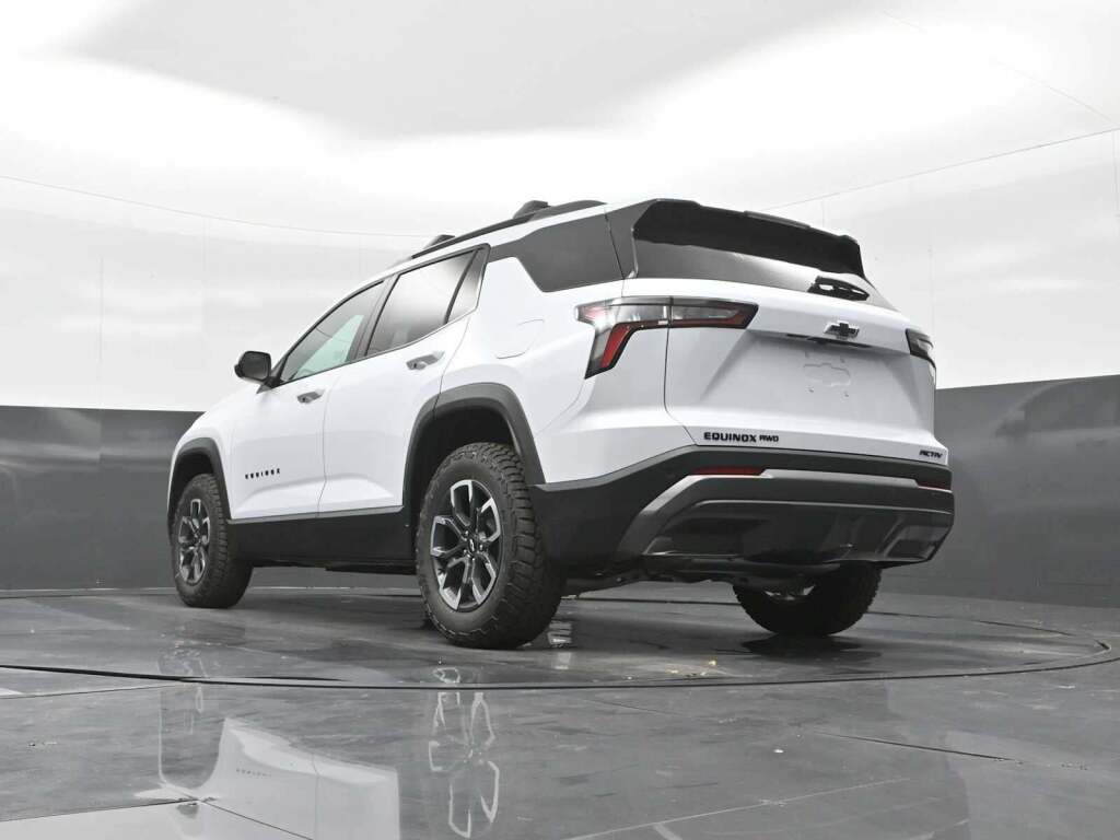2026 Chevrolet Equinox AWD ACTIV