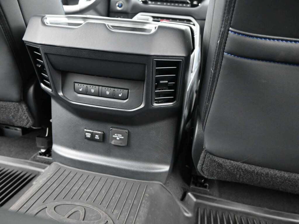 2023 Toyota Tundra Platinum