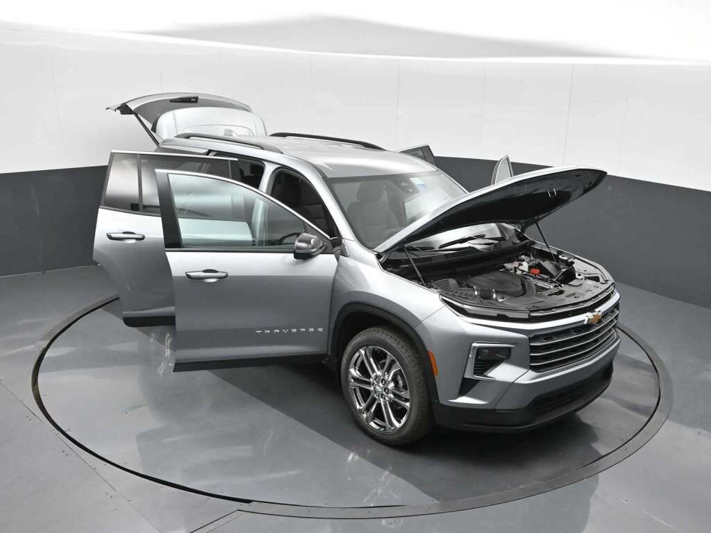2025 Chevrolet Traverse AWD LT