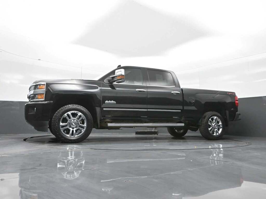 2019 Chevrolet Silverado 2500HD High Country