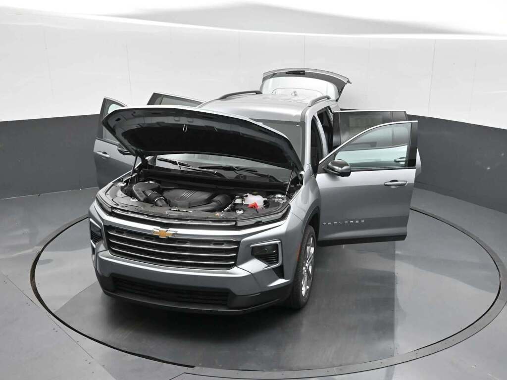 2025 Chevrolet Traverse AWD LT