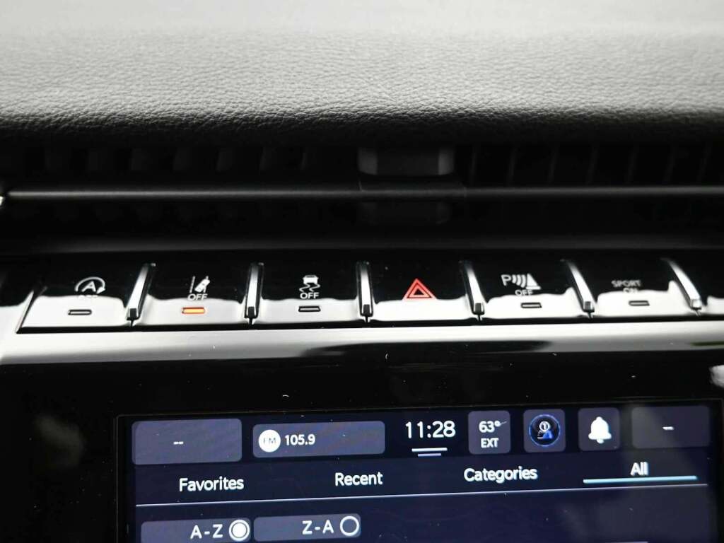 2023 Jeep Grand Cherokee L Laredo 4x4