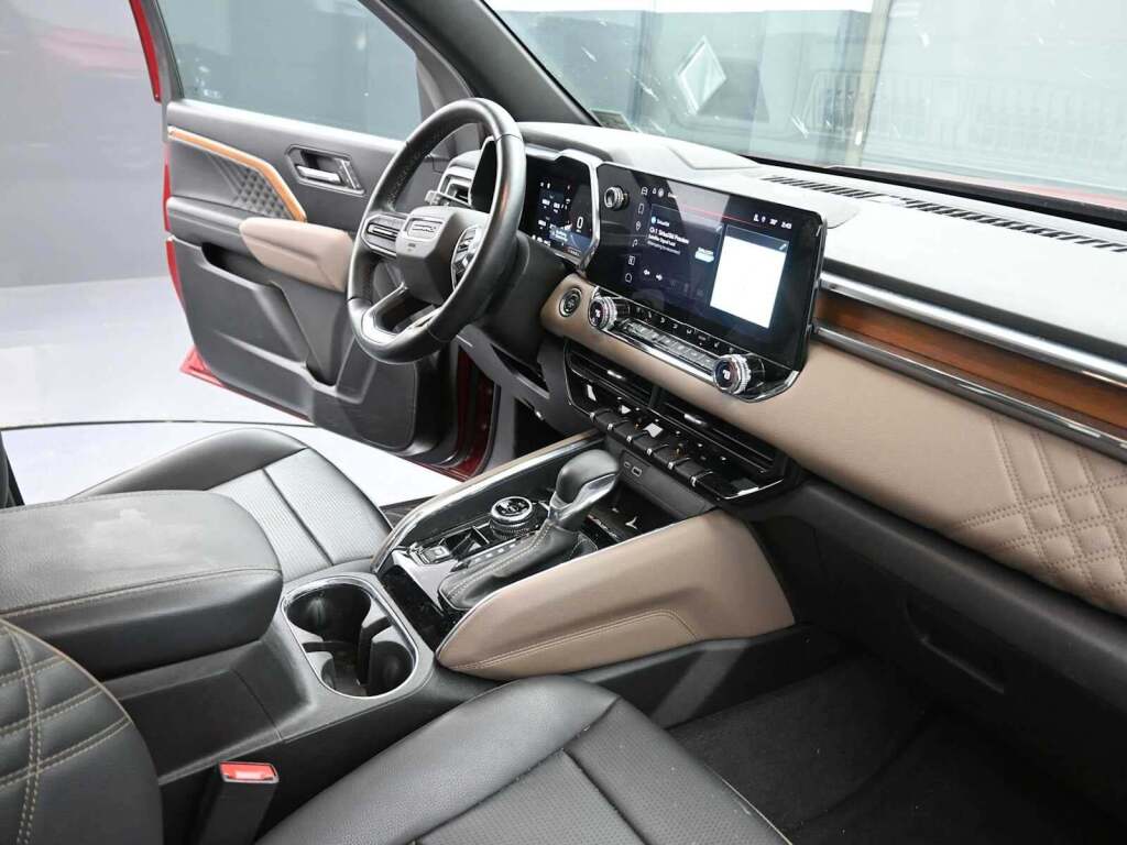 2023 GMC Canyon 4WD Crew Cab Short Box Denali