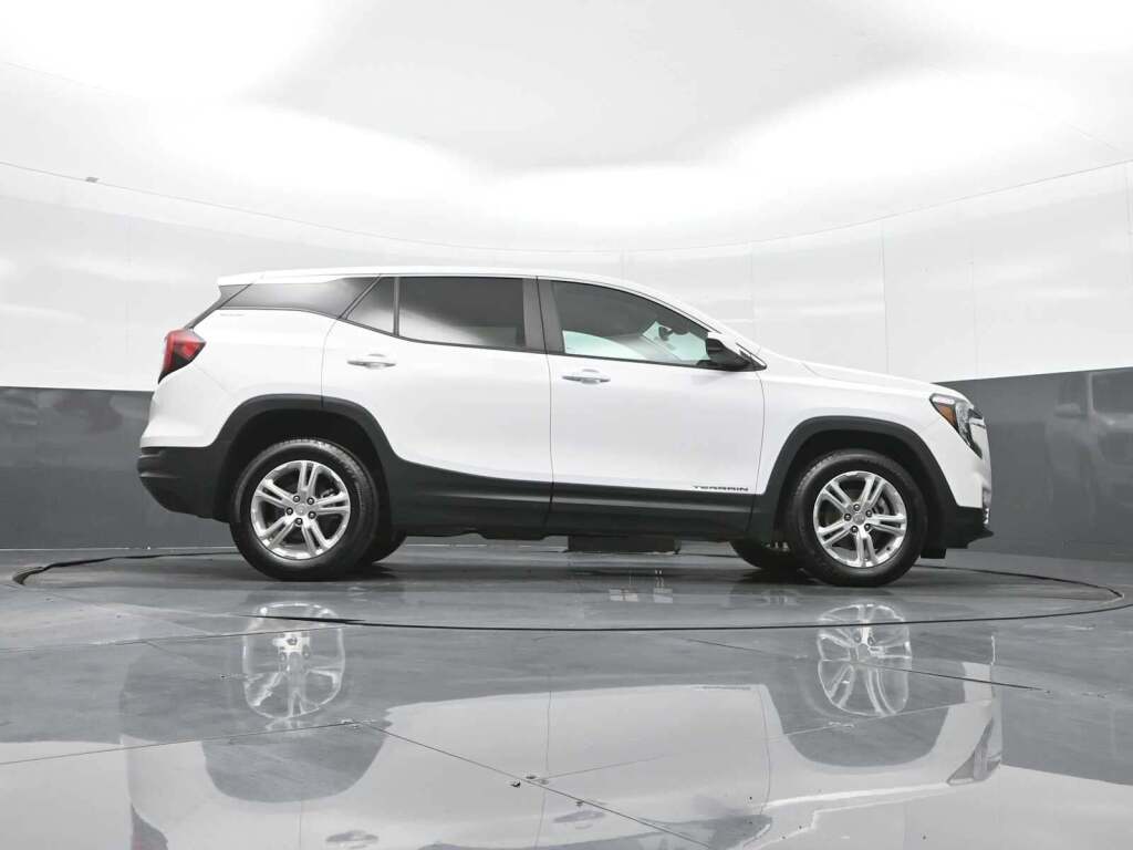 2022 GMC Terrain AWD SLE