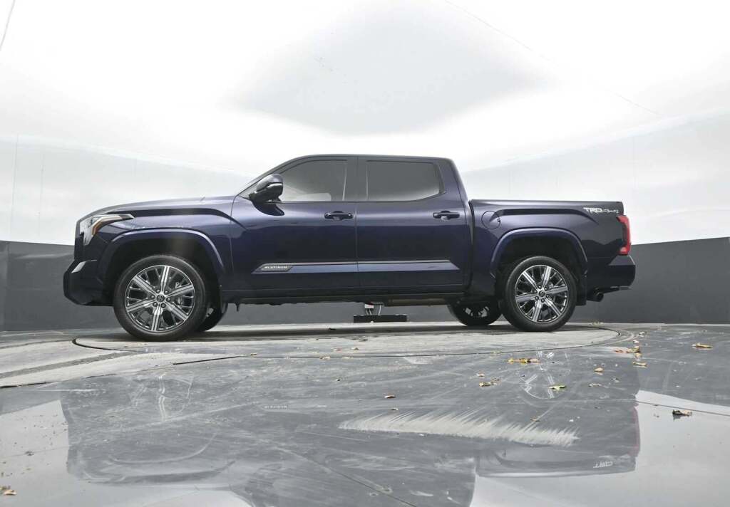 2023 Toyota Tundra Platinum