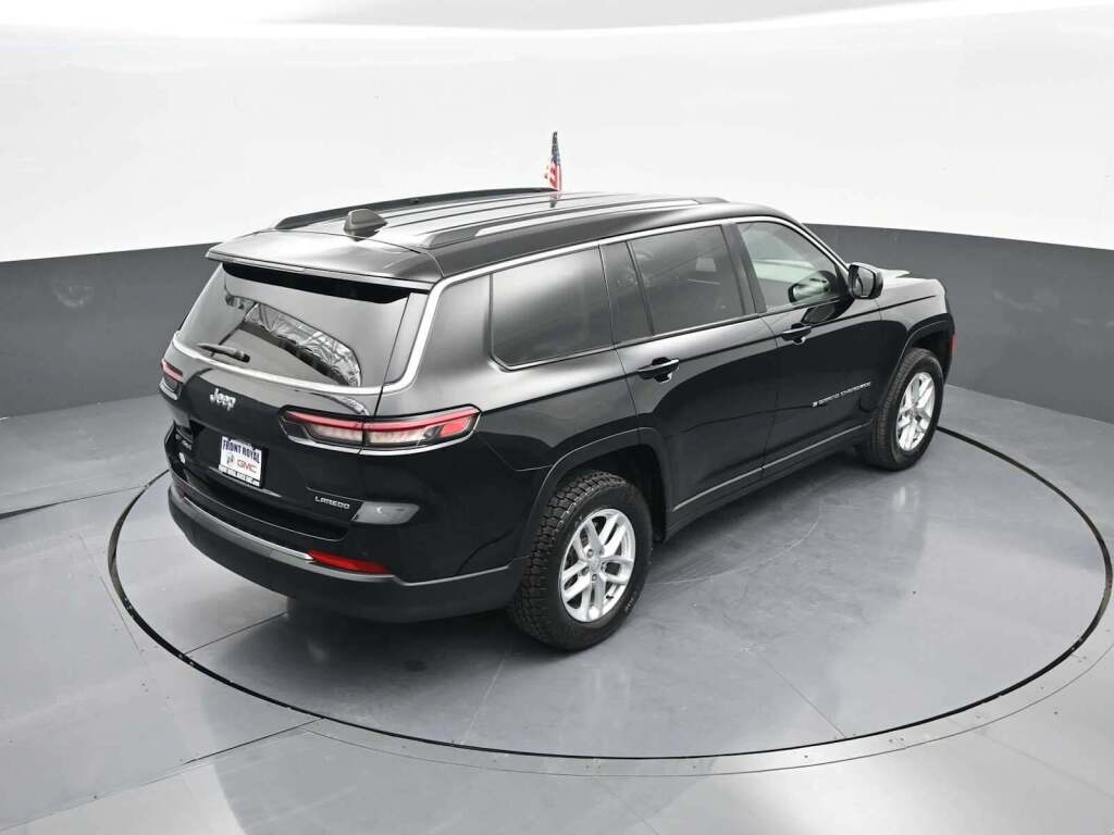 2023 Jeep Grand Cherokee L Laredo 4x4