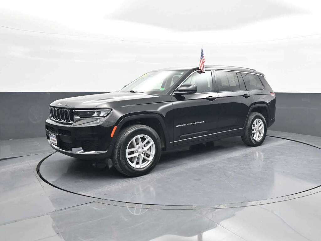 2023 Jeep Grand Cherokee L Laredo 4x4