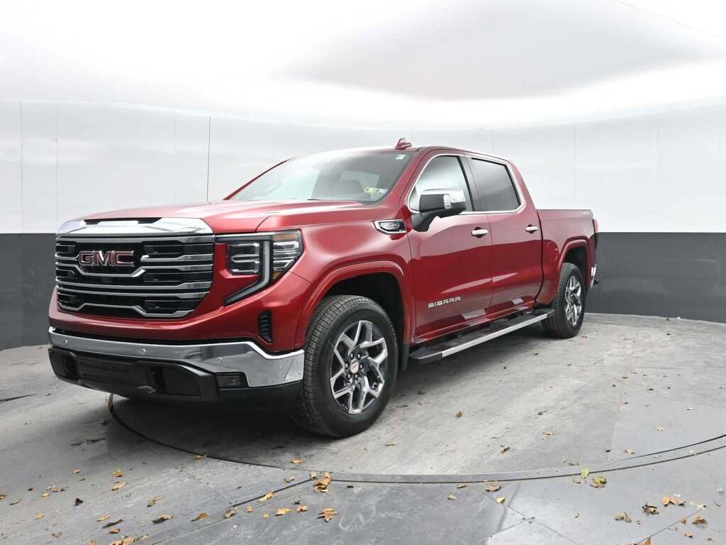 2026 GMC Sierra 1500 SLT
