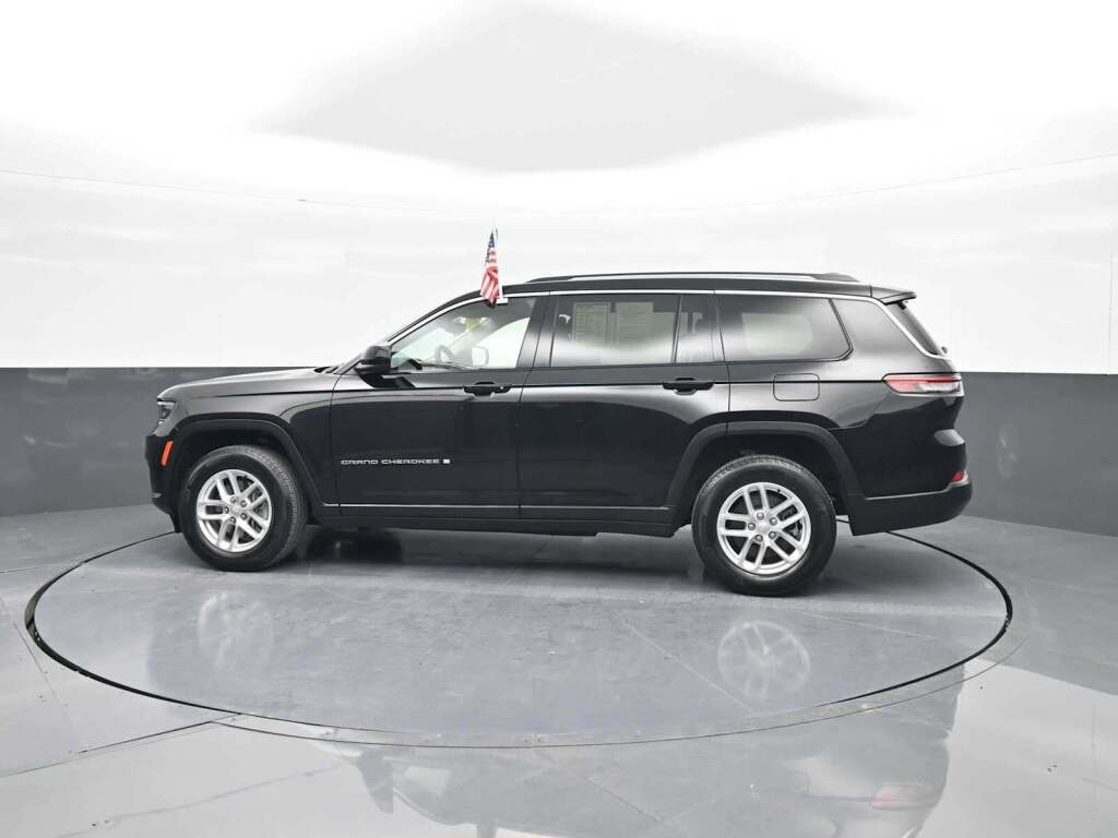 2023 Jeep Grand Cherokee L Laredo 4x4
