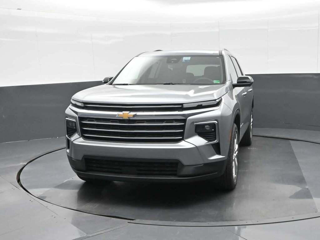 2025 Chevrolet Traverse AWD LT