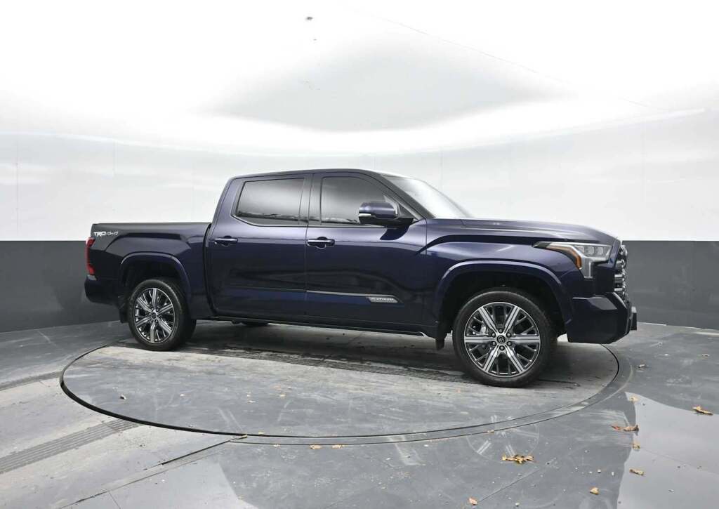 2023 Toyota Tundra Platinum