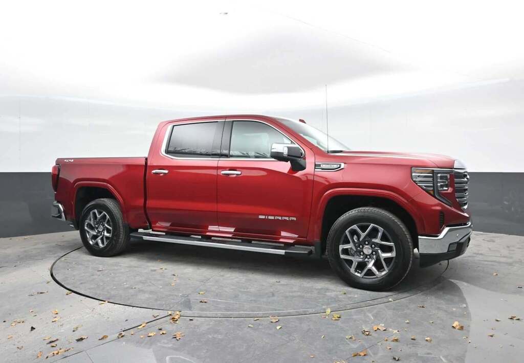 2026 GMC Sierra 1500 SLT