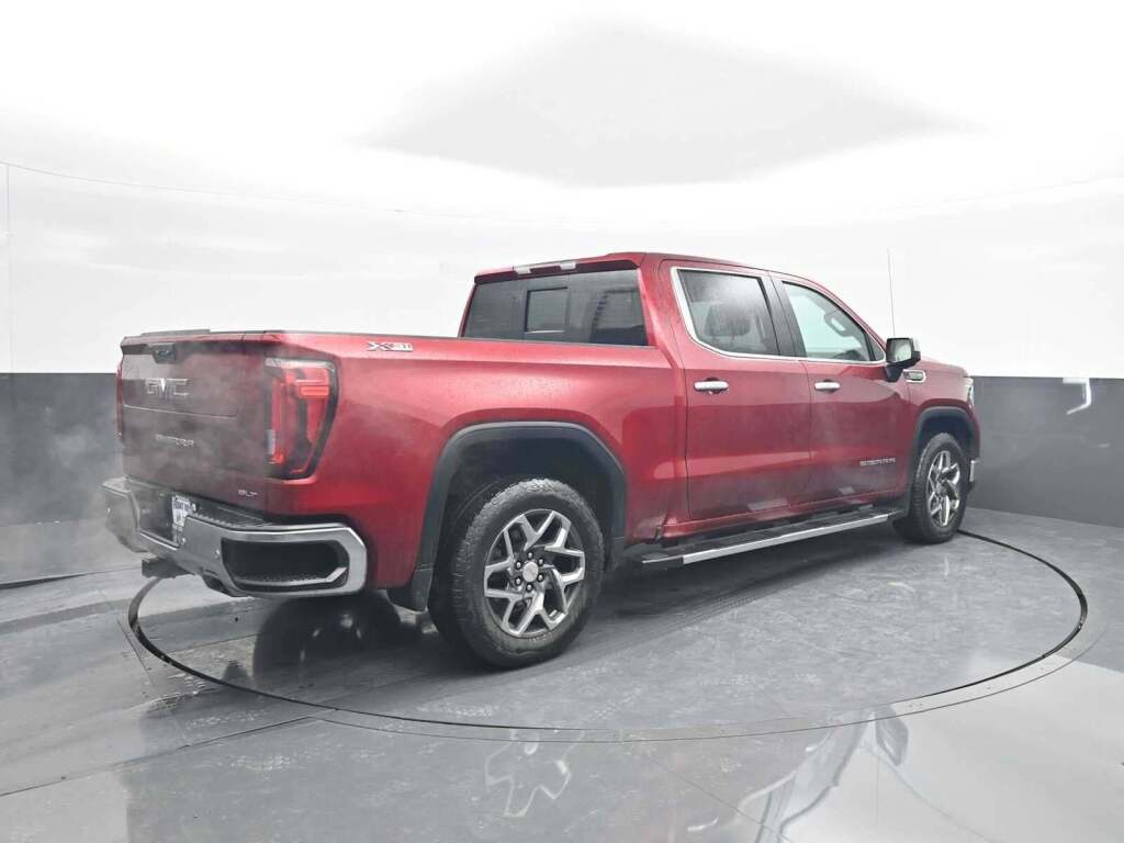 2022 GMC Sierra 1500 SLT