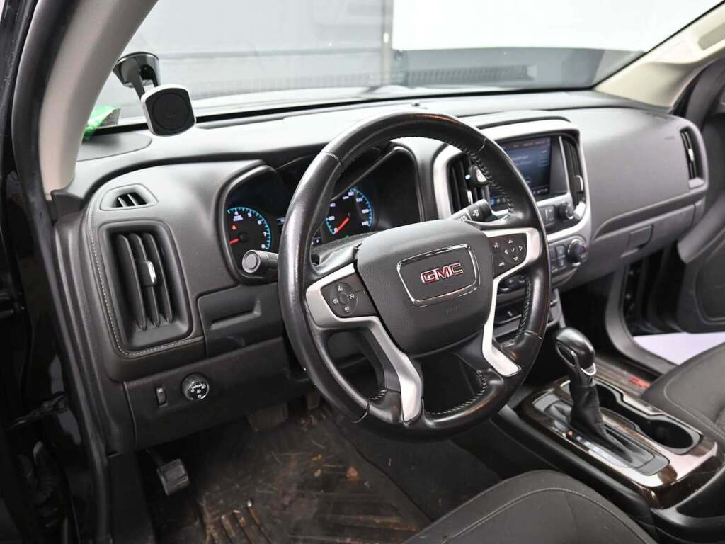 2022 GMC Canyon 2WD Crew Cab Short Box Elevation