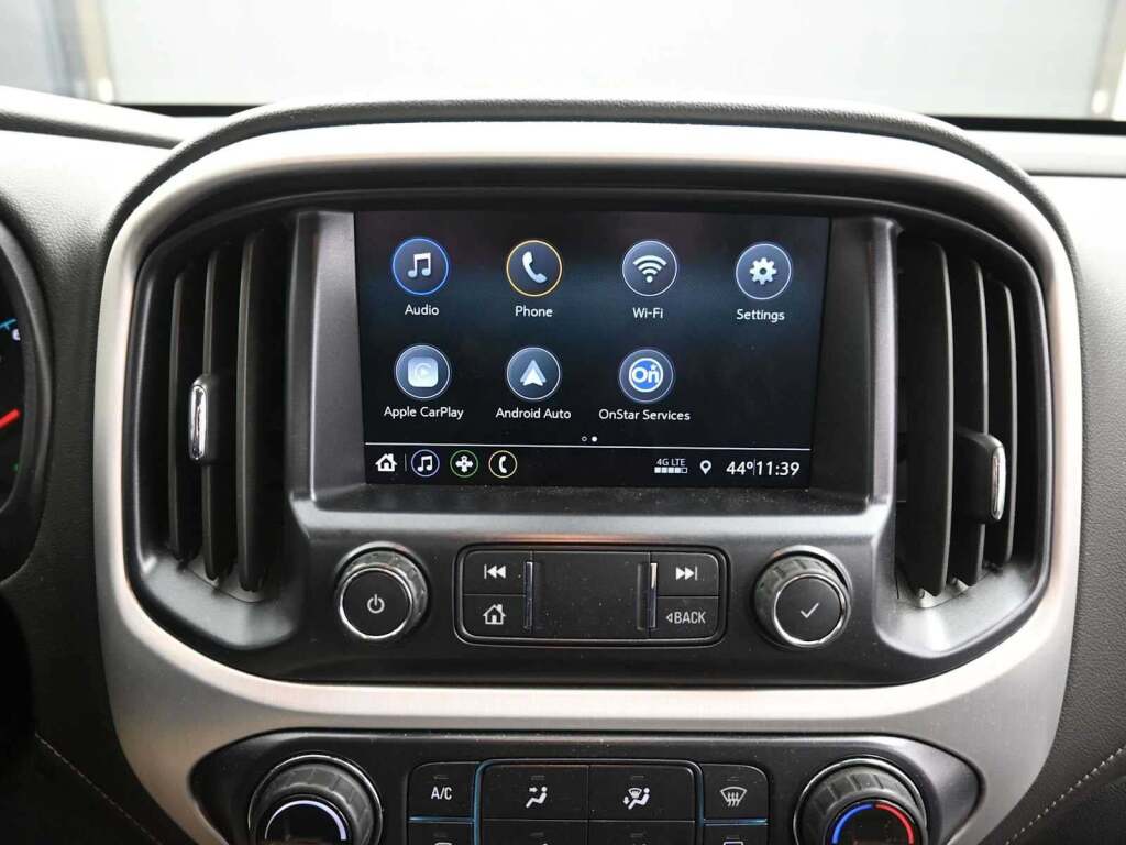 2022 GMC Canyon 2WD Crew Cab Short Box Elevation