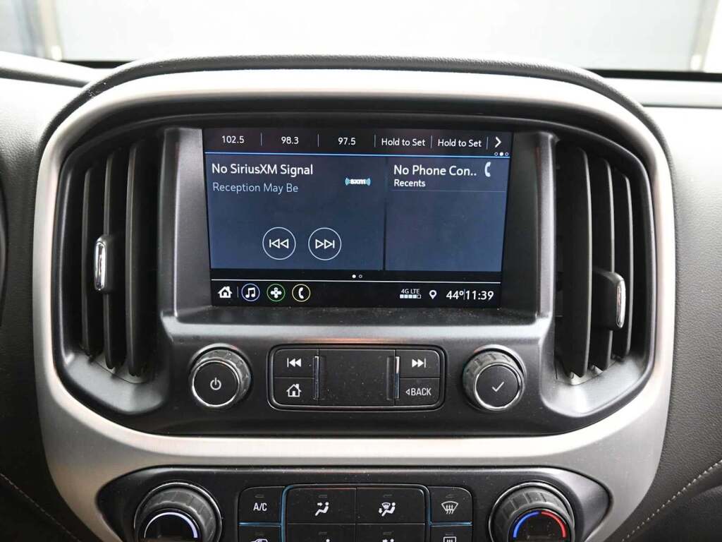 2022 GMC Canyon 2WD Crew Cab Short Box Elevation