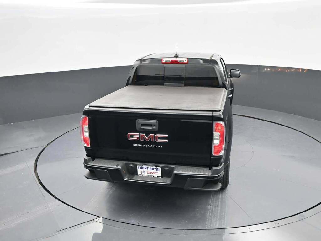 2022 GMC Canyon 2WD Crew Cab Short Box Elevation