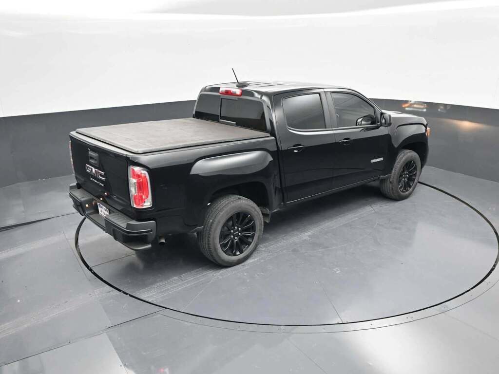 2022 GMC Canyon 2WD Crew Cab Short Box Elevation