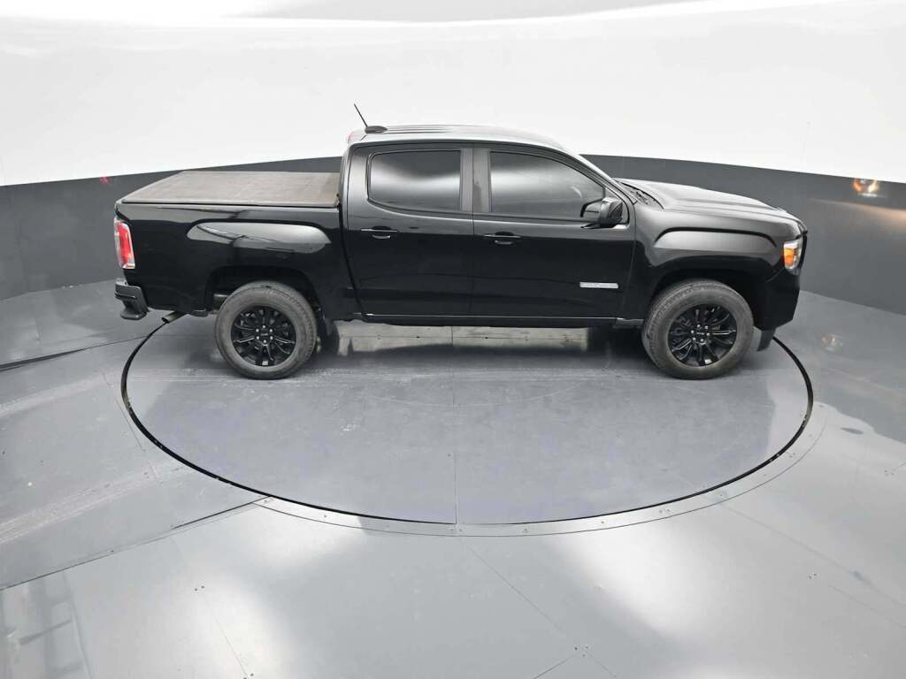 2022 GMC Canyon 2WD Crew Cab Short Box Elevation