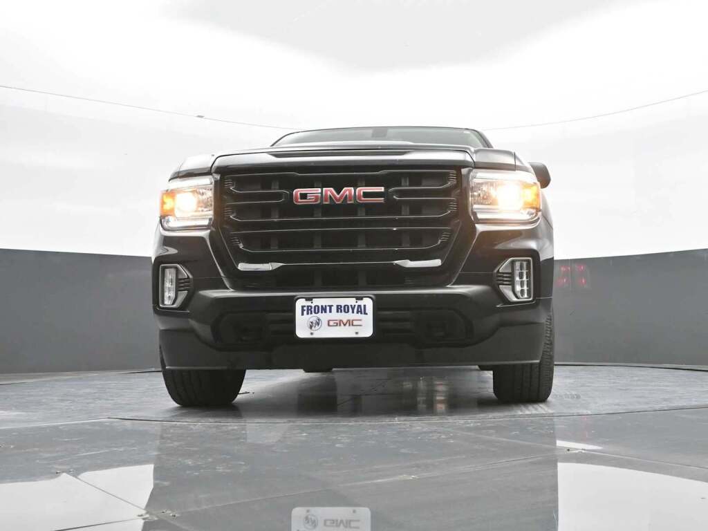 2022 GMC Canyon 2WD Crew Cab Short Box Elevation