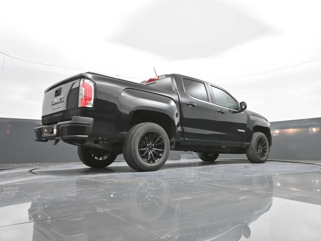 2022 GMC Canyon 2WD Crew Cab Short Box Elevation