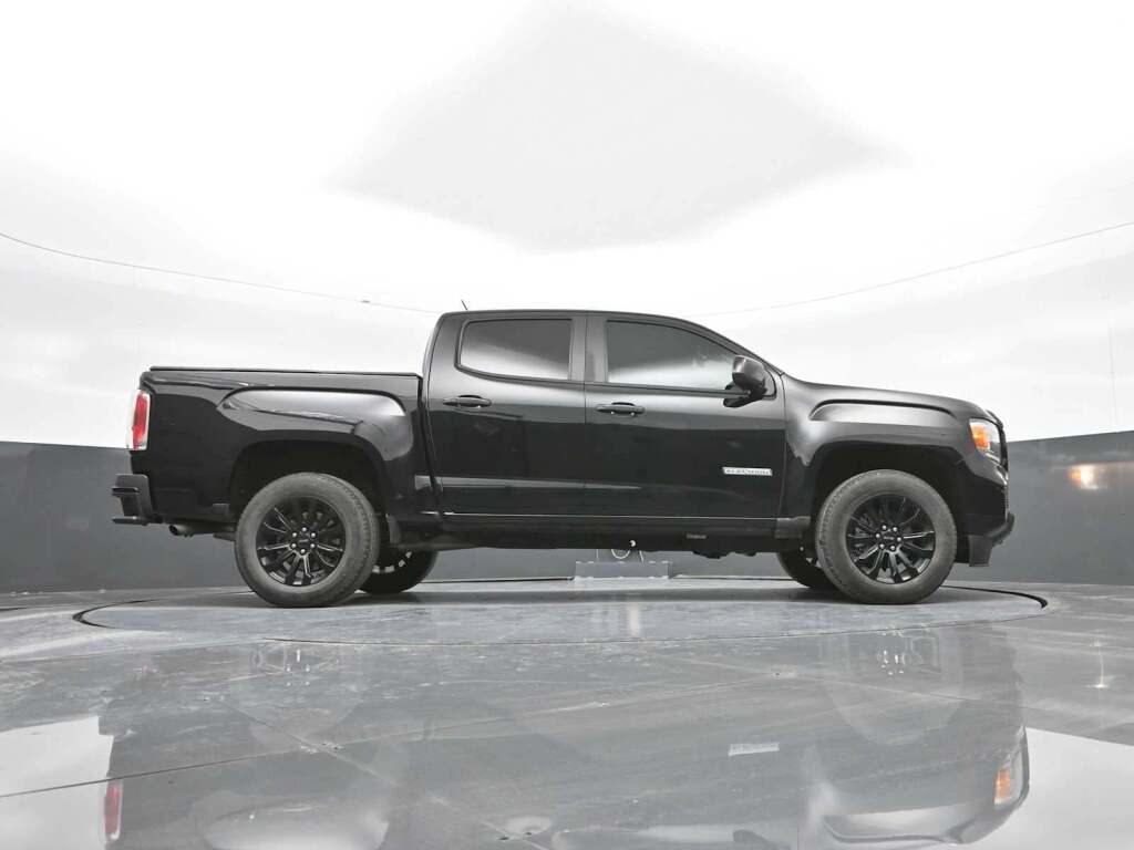 2022 GMC Canyon 2WD Crew Cab Short Box Elevation