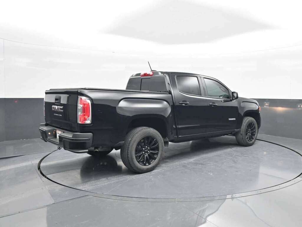 2022 GMC Canyon 2WD Crew Cab Short Box Elevation