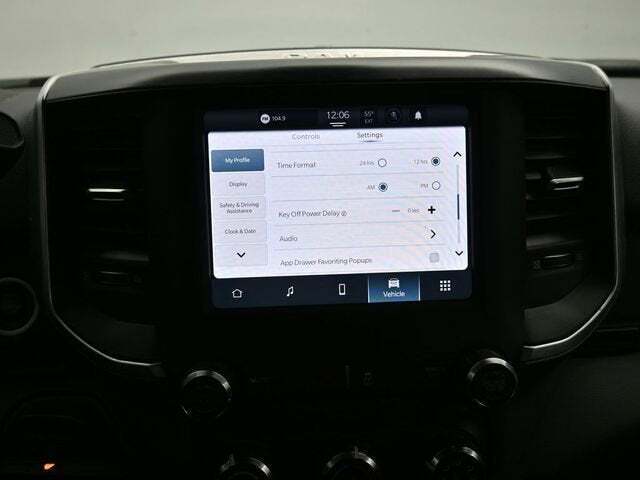 2024 Ram 3500 Big Horn Crew Cab 4x4 8' Box