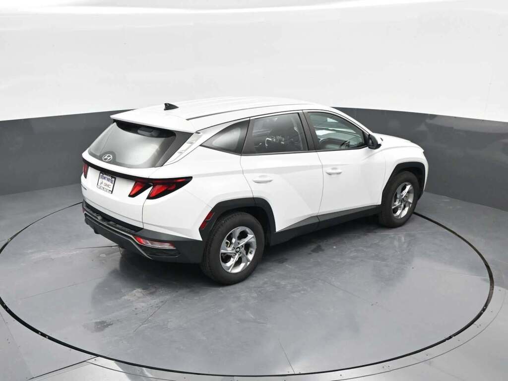2023 Hyundai Tucson SE