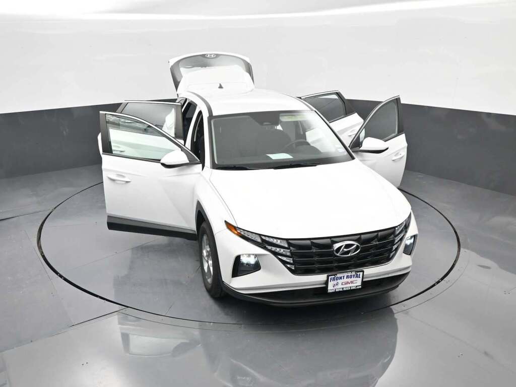 2023 Hyundai Tucson SE