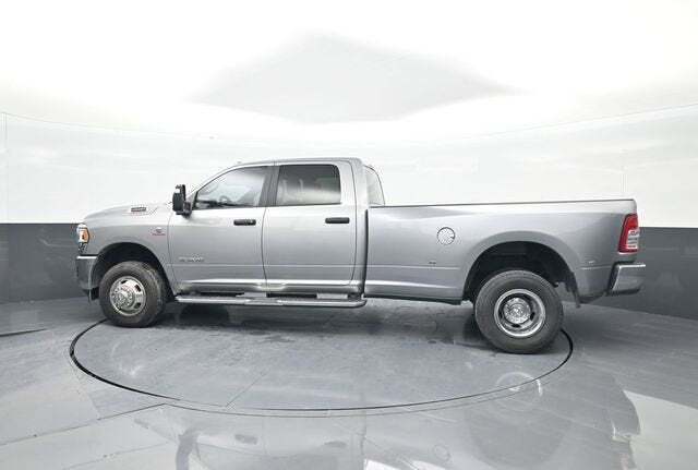 2024 Ram 3500 Big Horn Crew Cab 4x4 8' Box