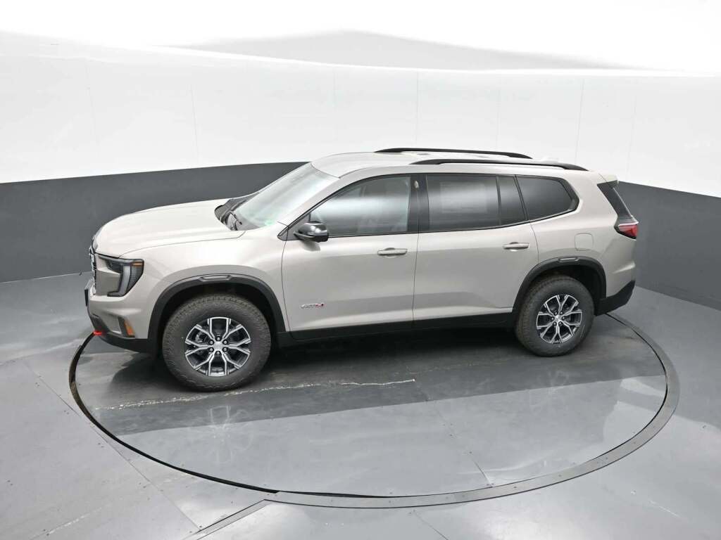2026 GMC Acadia AT4 AWD