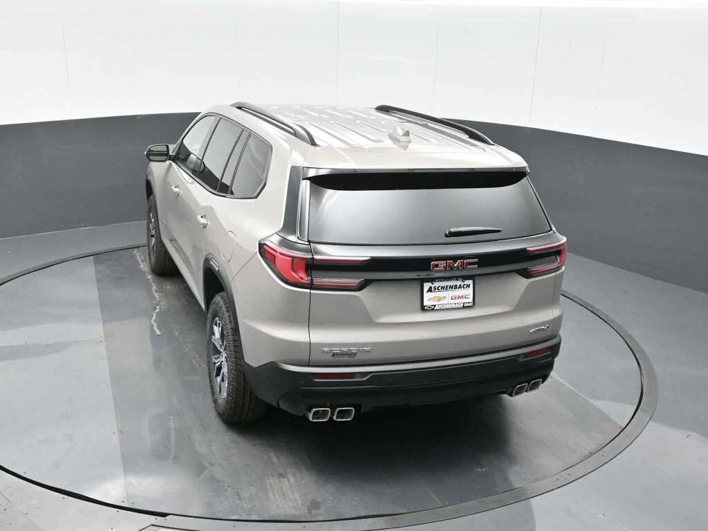 2026 GMC Acadia AT4 AWD