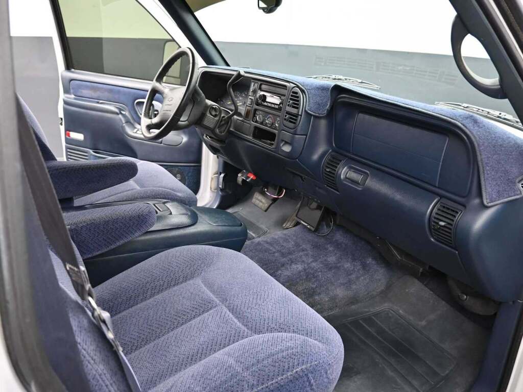 1997 Chevrolet Suburban 2500 