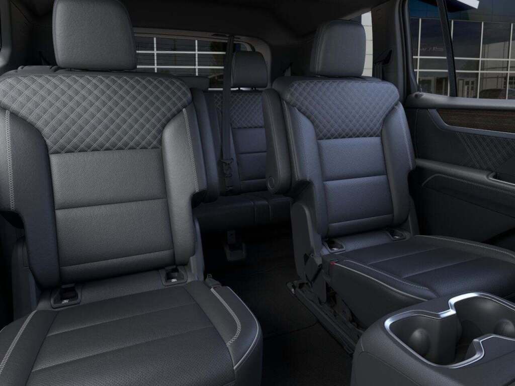 2026 GMC Acadia Denali AWD