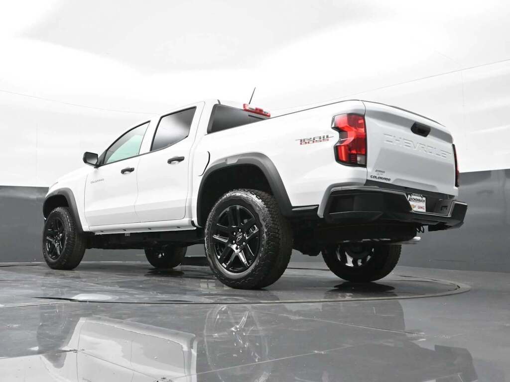 2024 Chevrolet Colorado 4WD Trail Boss