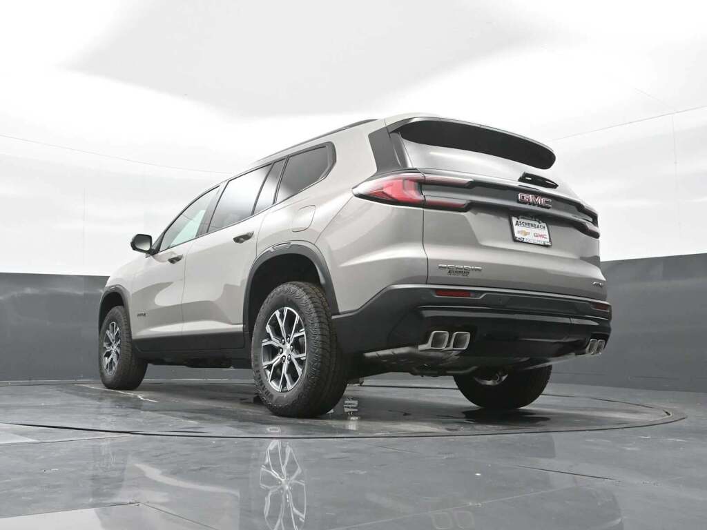2026 GMC Acadia AT4 AWD