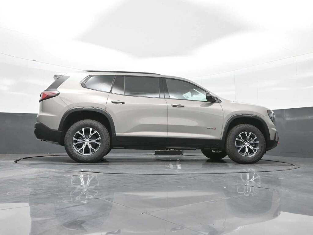 2026 GMC Acadia AT4 AWD