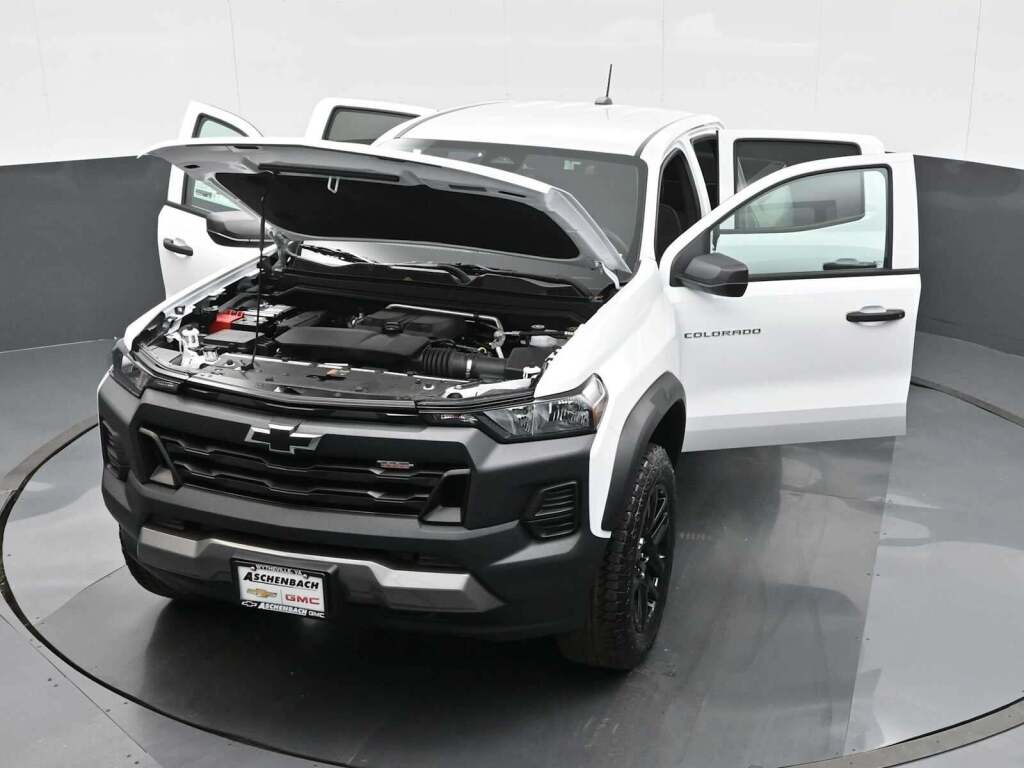 2024 Chevrolet Colorado 4WD Trail Boss