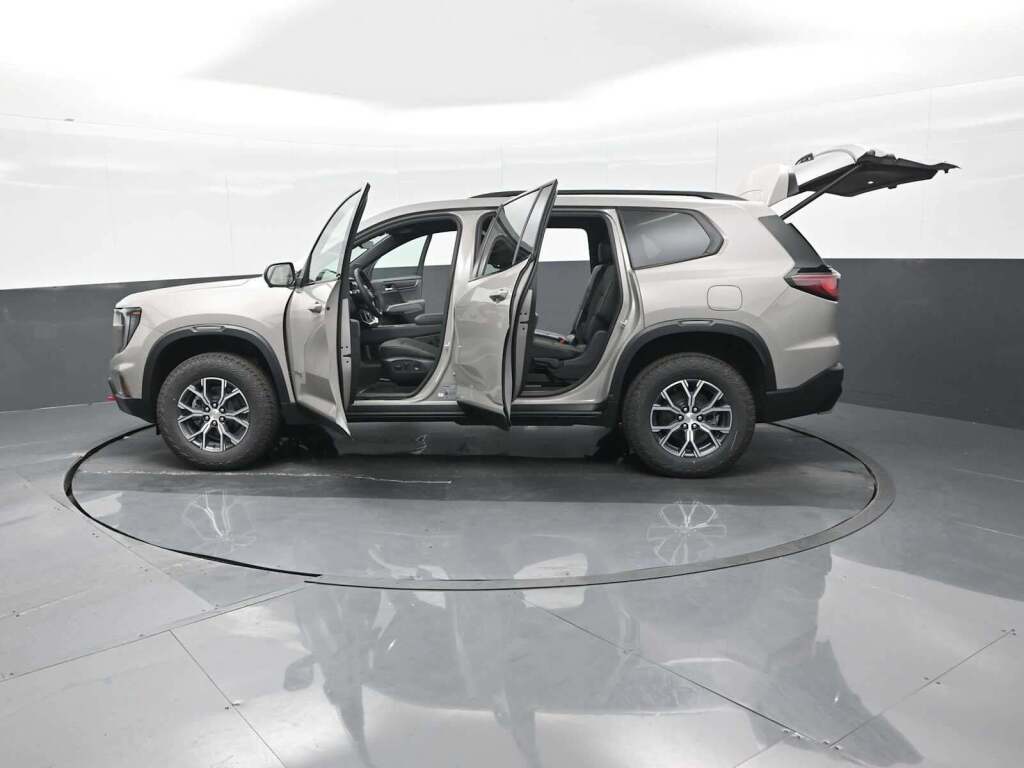 2026 GMC Acadia AT4 AWD