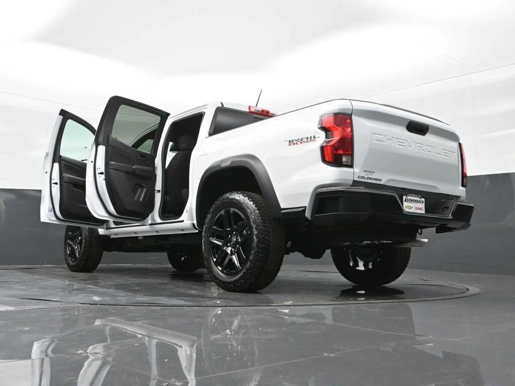 2024 Chevrolet Colorado 4WD Trail Boss