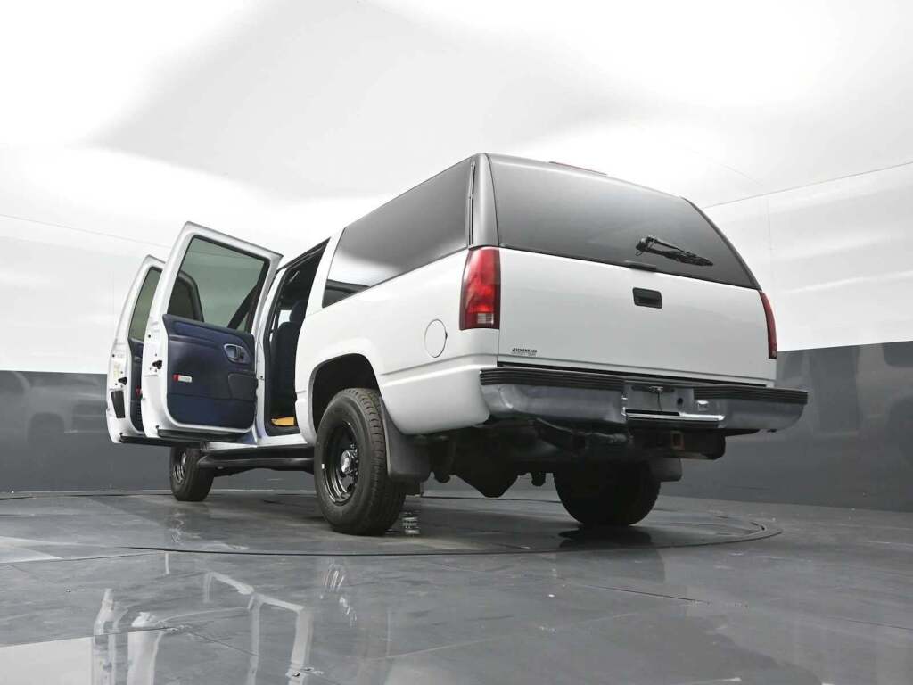1997 Chevrolet Suburban 2500 