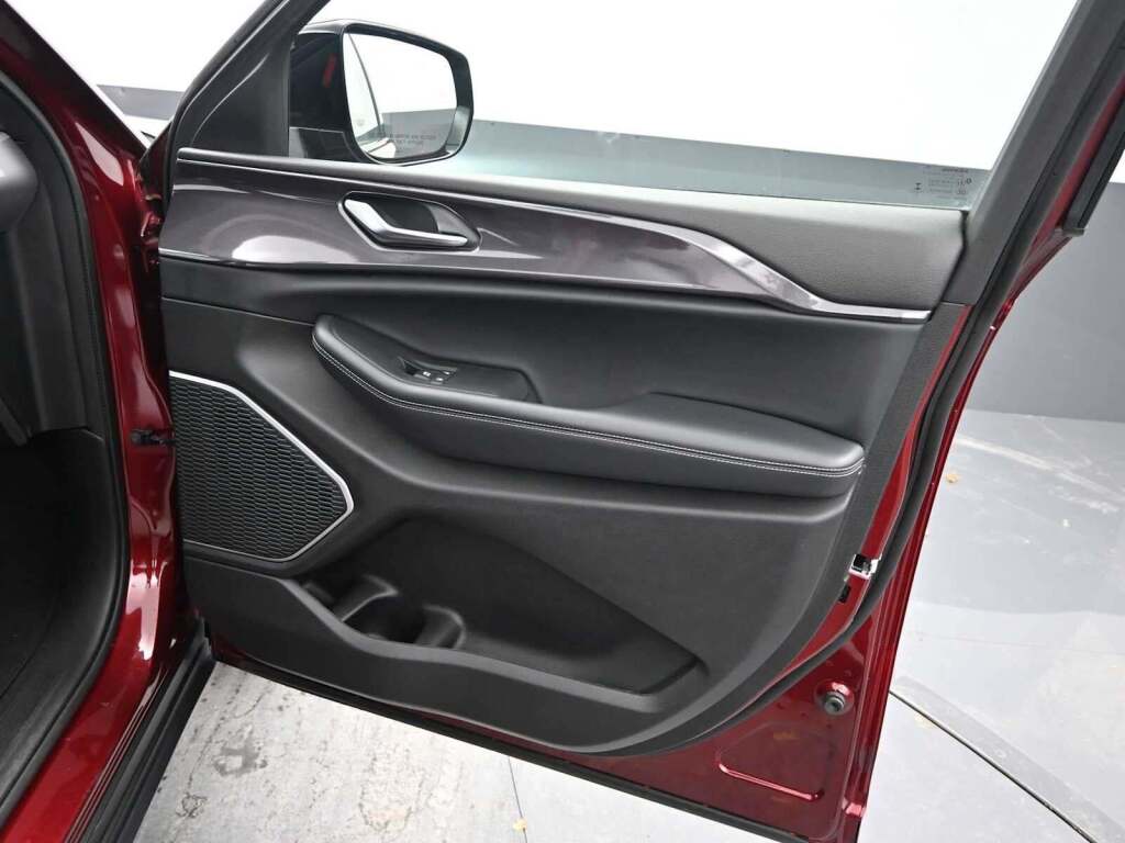 2021 Jeep Grand Cherokee L Altitude 4x4