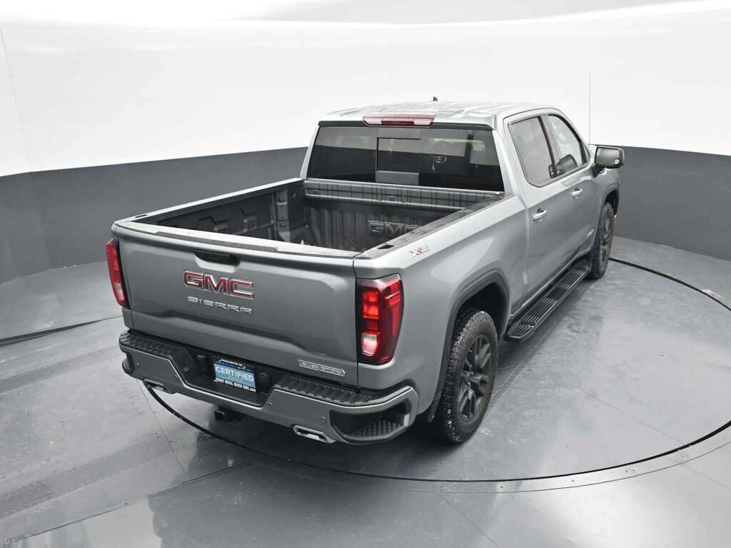 2025 GMC Sierra 1500 Elevation