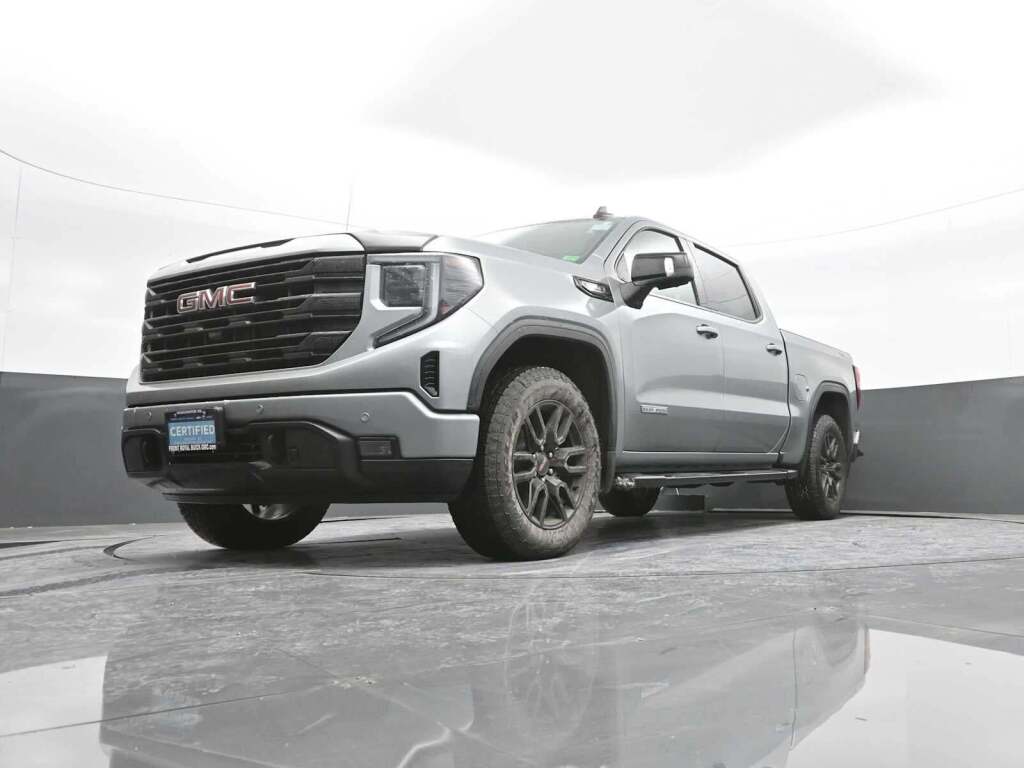 2025 GMC Sierra 1500 Elevation