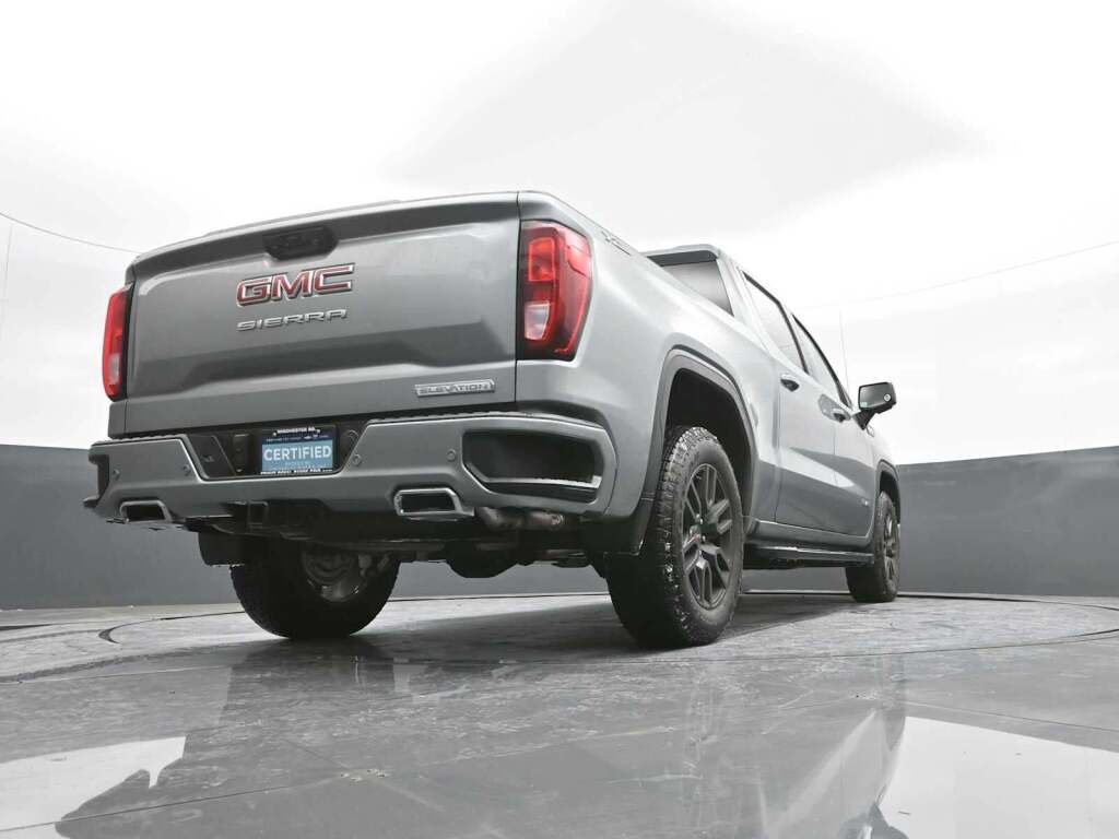 2025 GMC Sierra 1500 Elevation