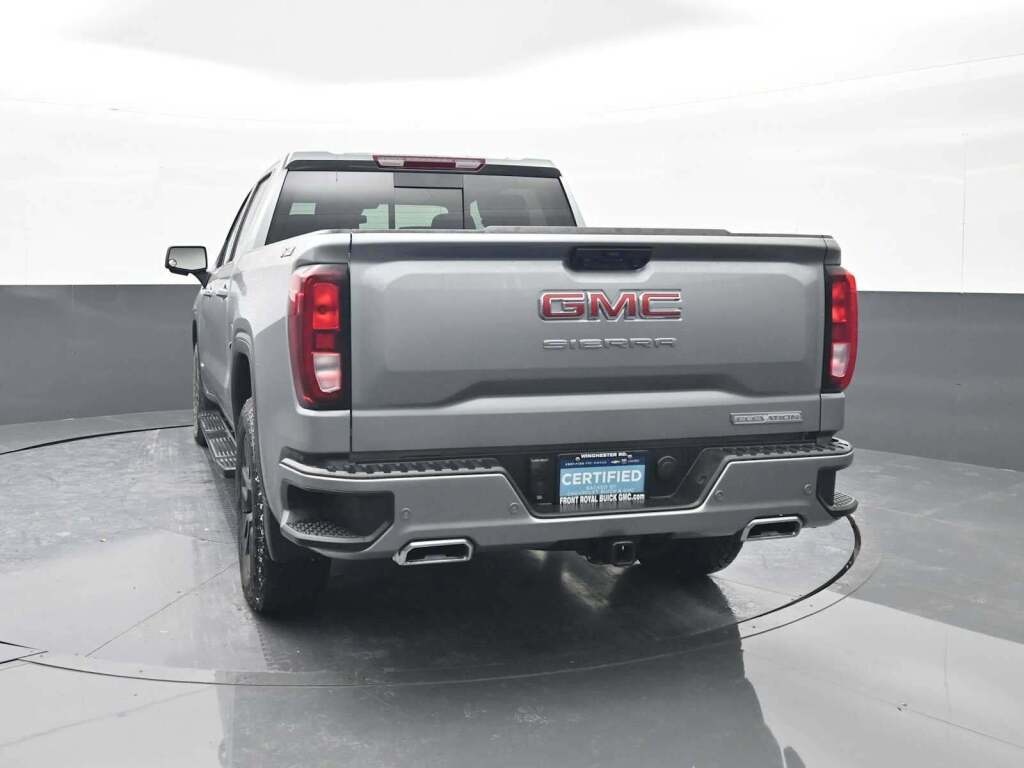 2025 GMC Sierra 1500 Elevation