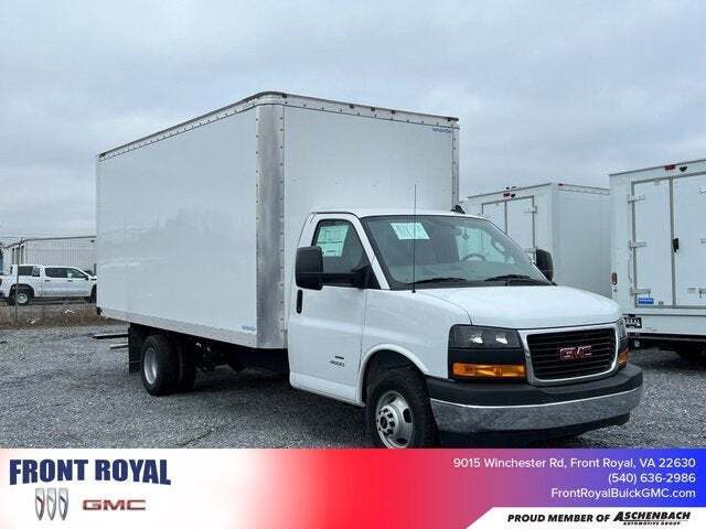2023 GMC Savana Cutaway Work Van's photo