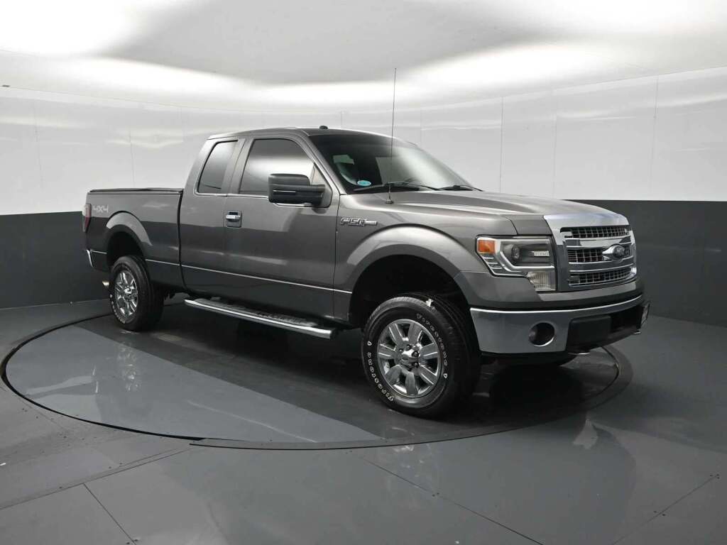 2014 Ford F-150 XL's photo