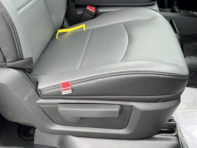 2024 Ram 5500 Chassis Tradesman/SLT